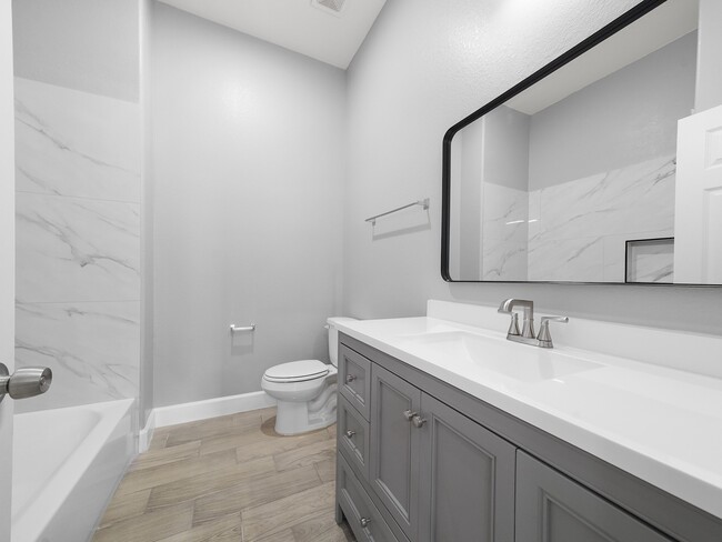 Building Photo - 2448 Areba St