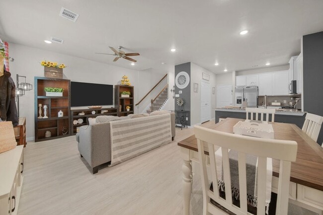 Building Photo - 12607 Taymouth Manor Dr