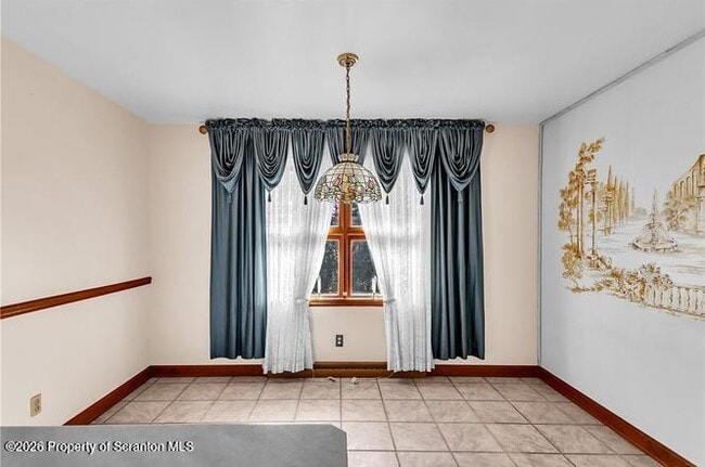 Building Photo - 2809 Green Acres Dr