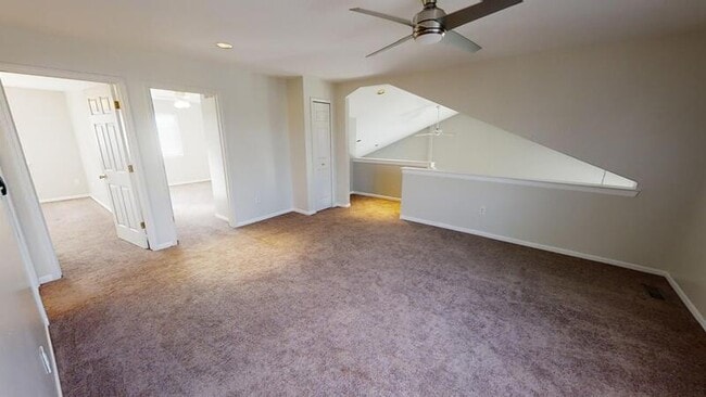 Building Photo - 7812 Thornhill Dr