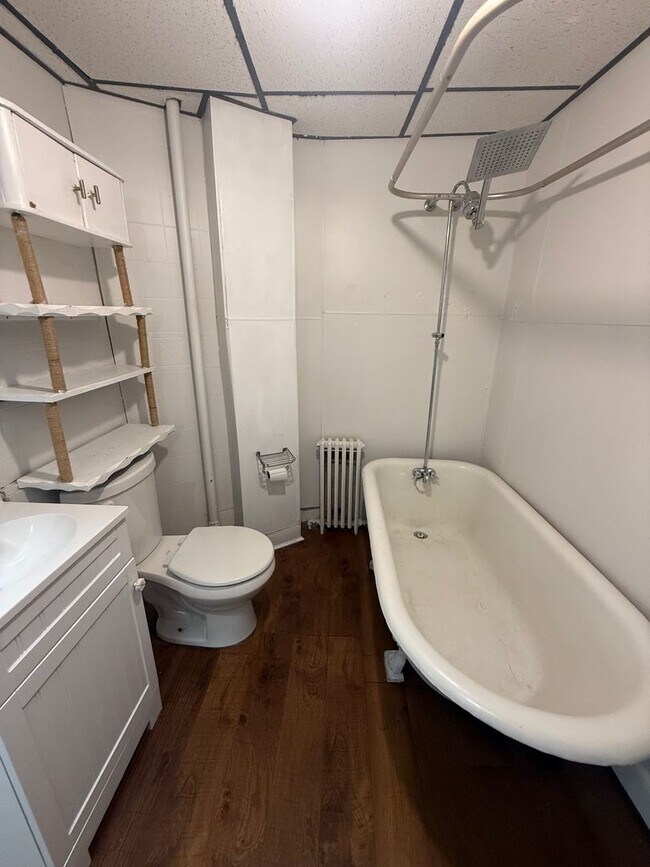 Building Photo - 115 Liberty St