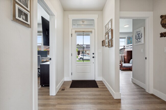Building Photo - 138 Sage Grouse Way