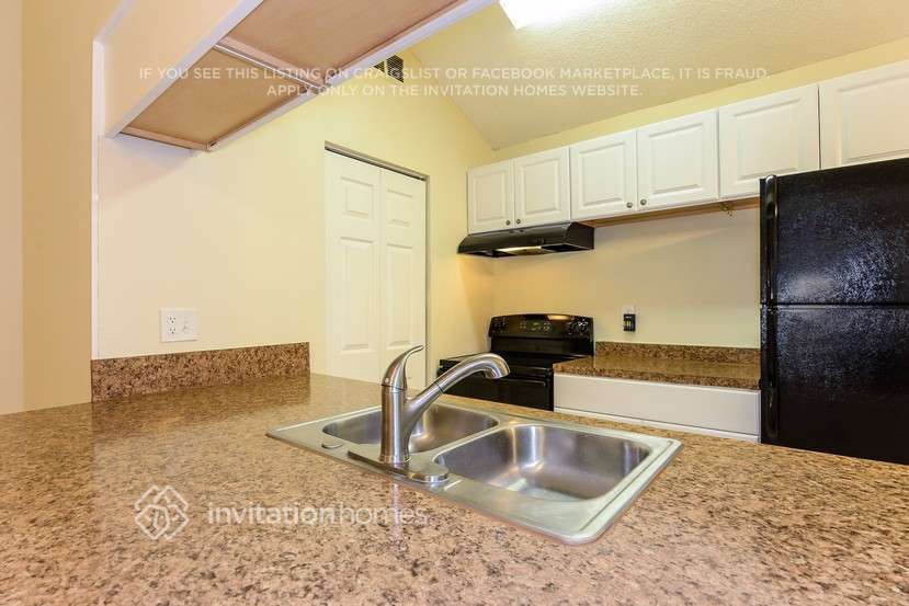Building Photo - 3764 Carmichael Ct