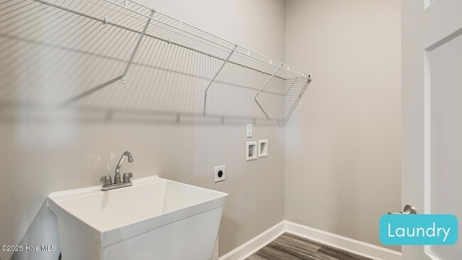Building Photo - 2272 Dolphin Shores Dr SW