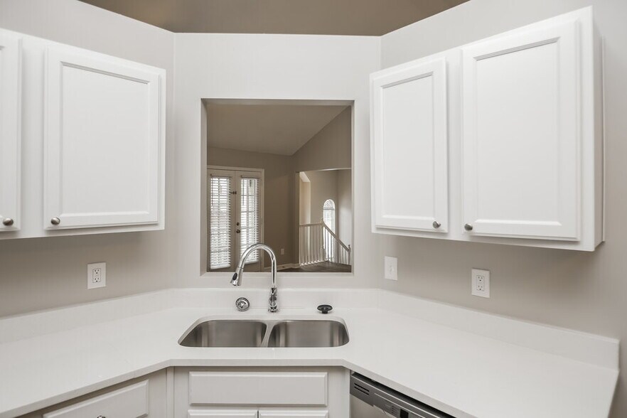 Building Photo - 4097 Sweetsprings Terrace SW