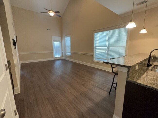 Building Photo - 344 Dawsons Park Dr