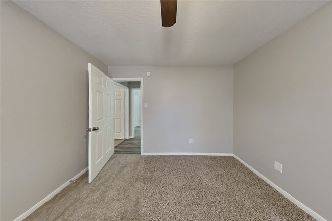 Building Photo - 18319 Harnett Dr