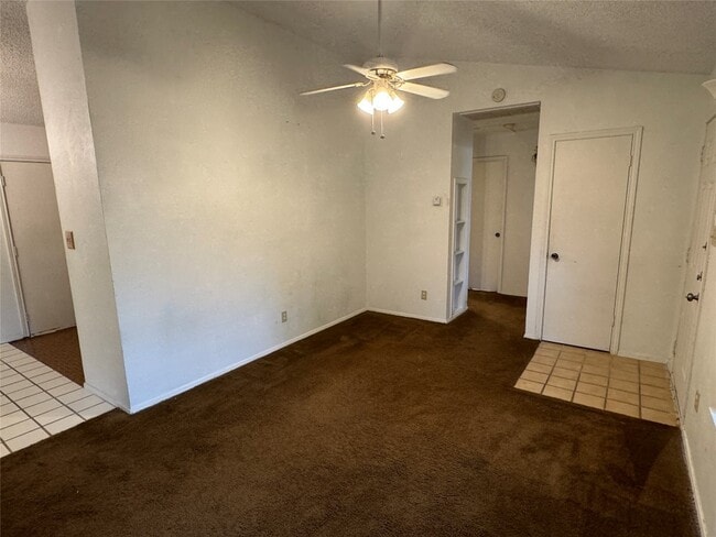 Building Photo - 905 Tillery St