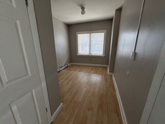 Building Photo - 28 Harrison St