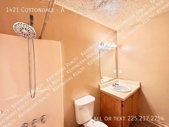 Building Photo - 1421 Cottondale-A
