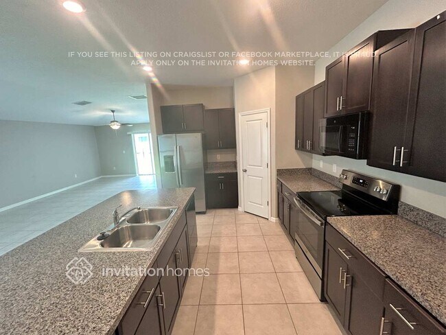 Building Photo - 1542 Flower Dust Dr