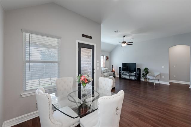 Building Photo - 2507 Linwood Dr