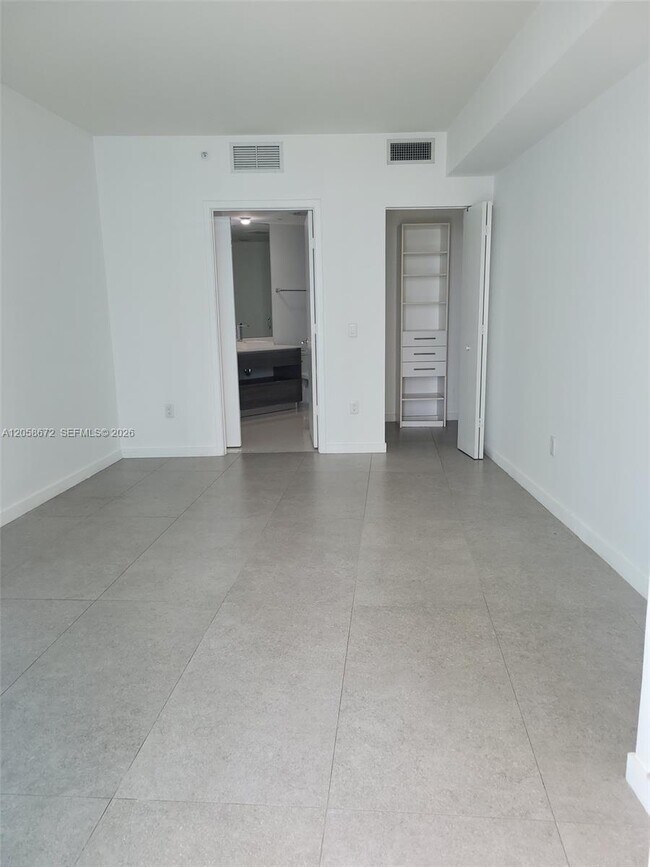 Building Photo - 1100 S Miami Ave