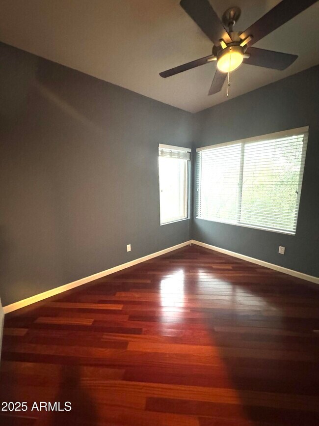 Building Photo - 8833 S 51st St