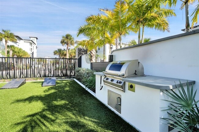 Building Photo - 5351 Bridge St