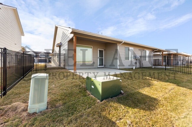 Building Photo - 12438 Blanford St