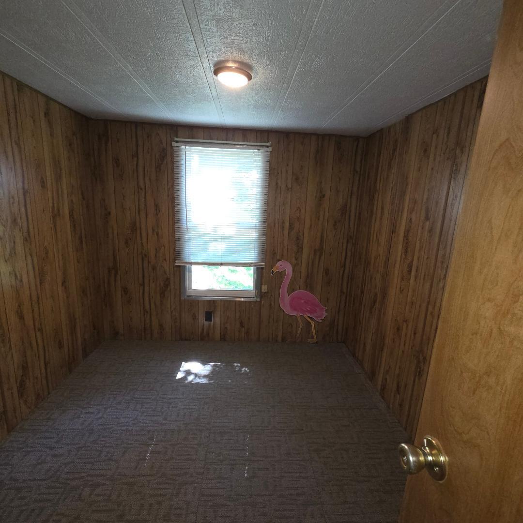 BONUS OFFICE - 134 Coil Rd