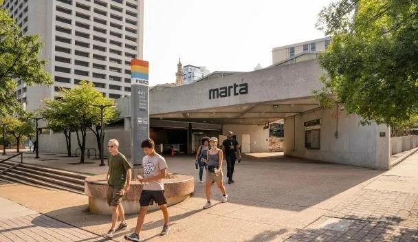 Building Photo - 620 Peachtree St NE