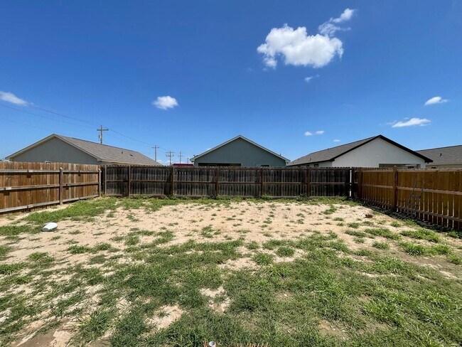 Building Photo - 1504 Estudiantes Dr