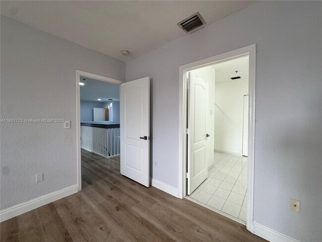 Building Photo - 17425 NW 75th Pl