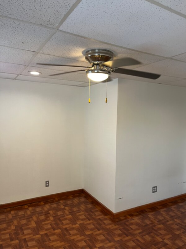 Building Photo - 458 Main St