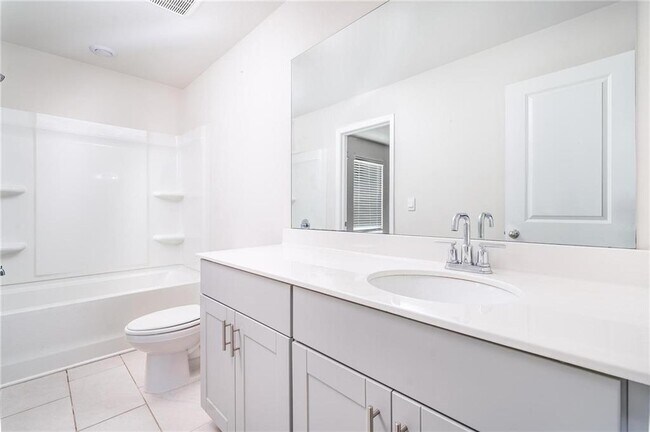 Building Photo - 1472 Villageside Ct