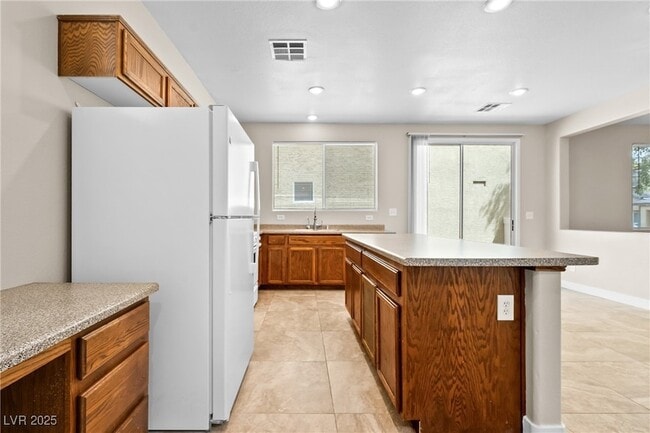Building Photo - 6743 Winding Wood St