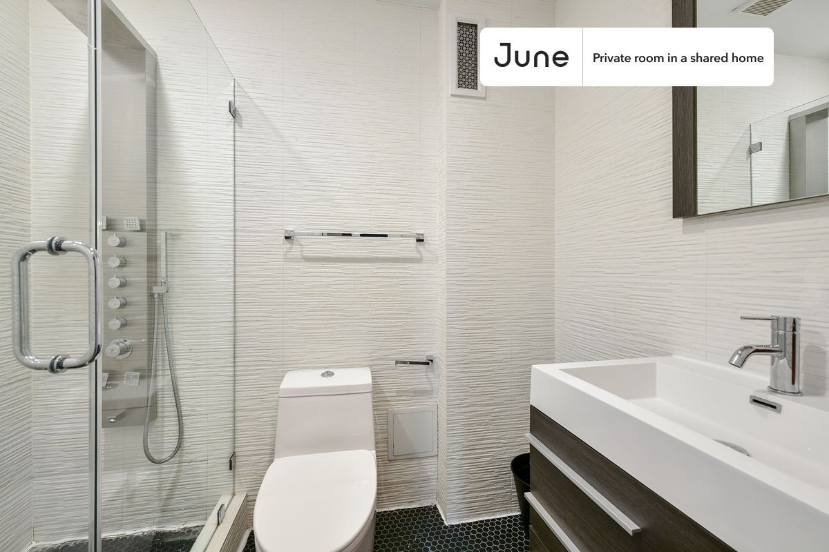 Building Photo - Room in Shared 3 bed/1 bath home in East Village