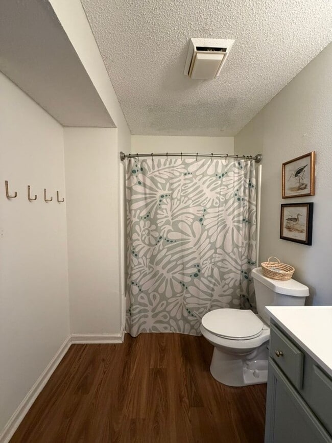Building Photo - Furnished 3 Bedroom, 2 Bath Condo In Indian Lake!