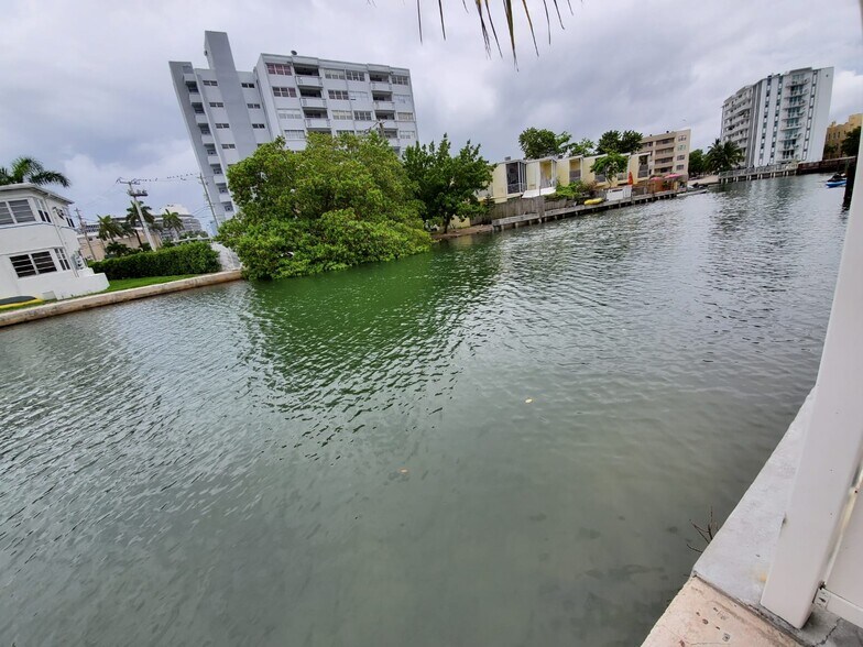 Building Photo - 802 Raymond St