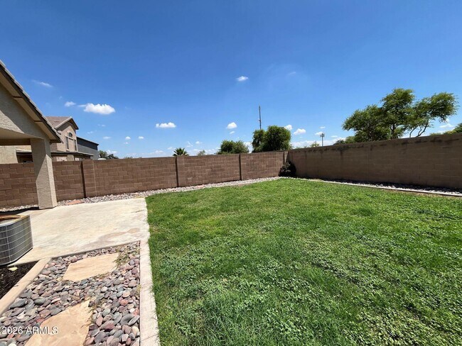 Building Photo - 29429 N Blackfoot Daisy Dr
