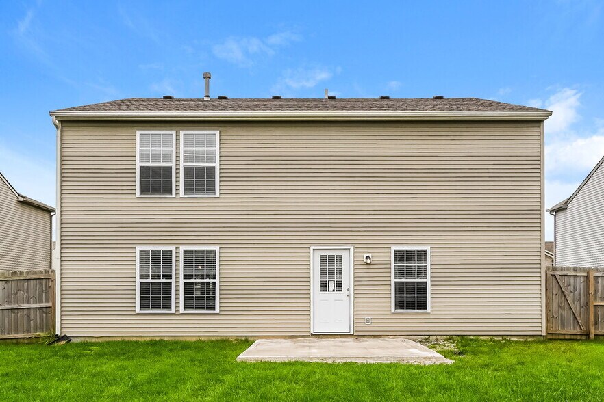 Building Photo - 8652 Orchard Grove Ln