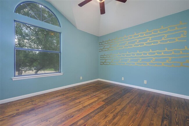 Building Photo - 14501 Blue Jay Point