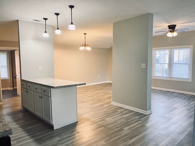 Building Photo - Move-In March & Get 50% Off Your First Month! Charming 2-Bed Northside Home!