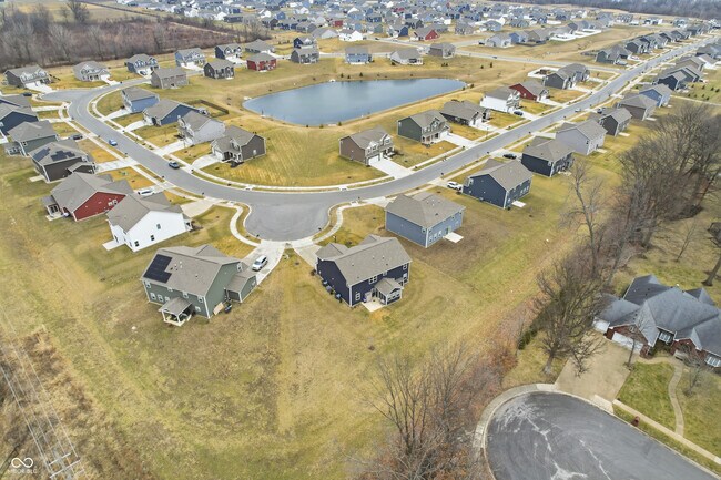Building Photo - 7683 Fairwood Blvd