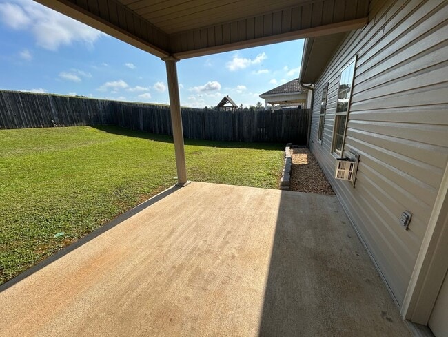 Building Photo - 5204 Easton Ln