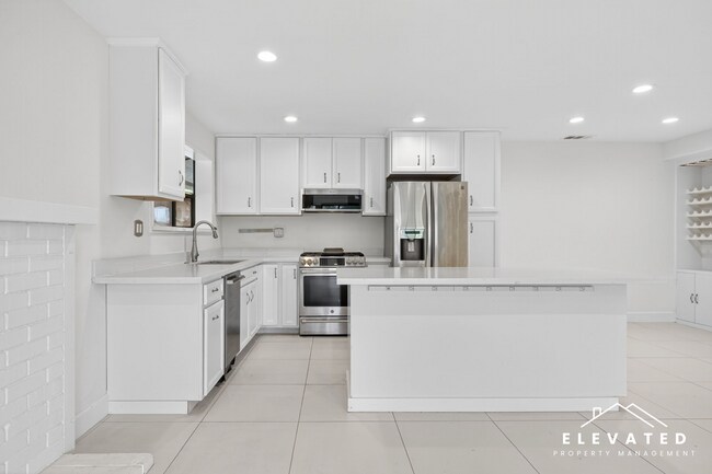 Building Photo - 458 Las Casitas Ct