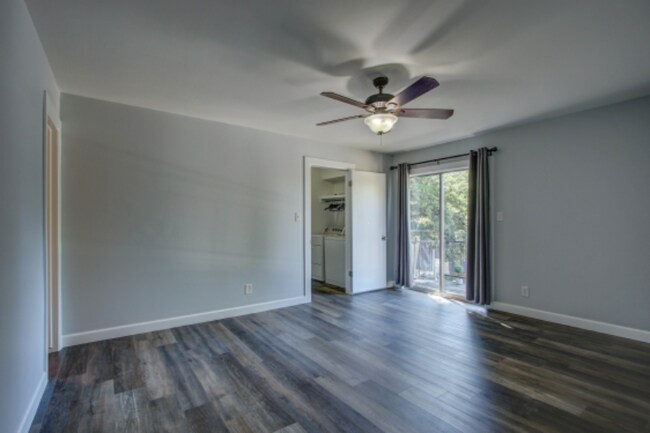 Building Photo - 4440 E 68th St