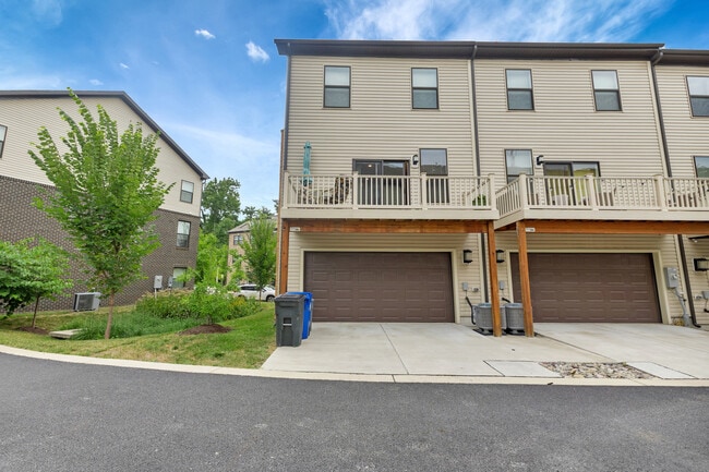 Building Photo - 4331 La Plata Ave