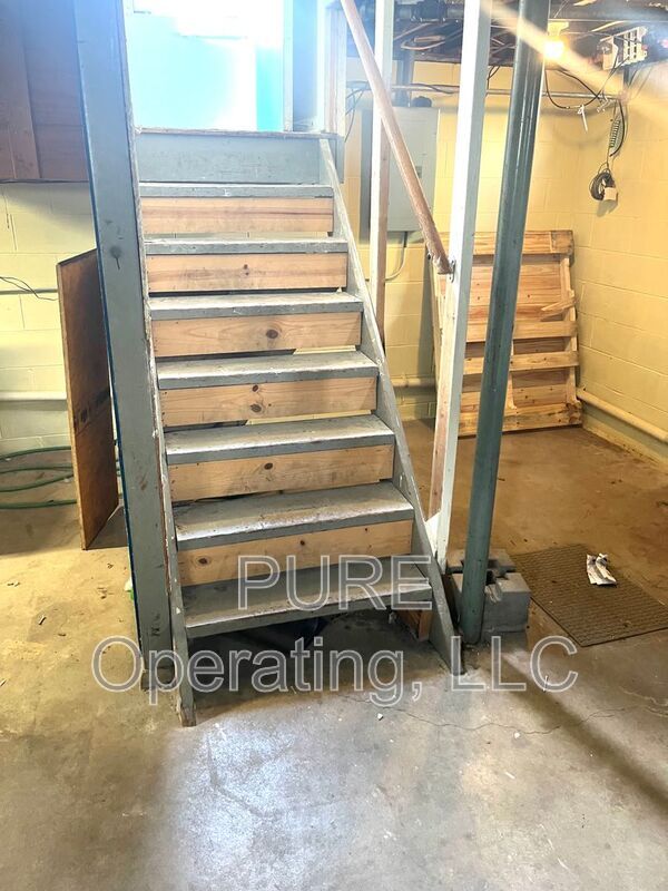 Building Photo - 2402 Ave A