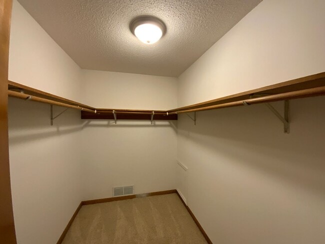 Building Photo - 203-203 Briarcrest Ct