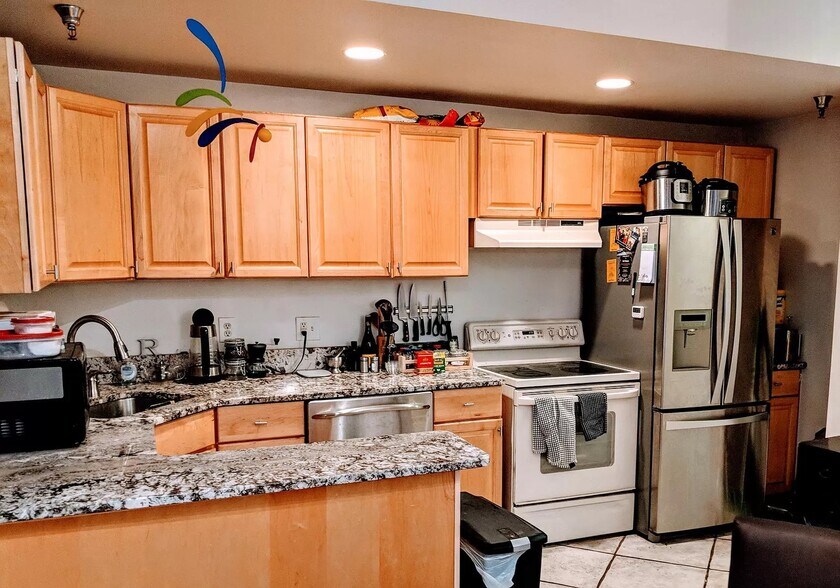 Kitchen - 6 Porter Rd