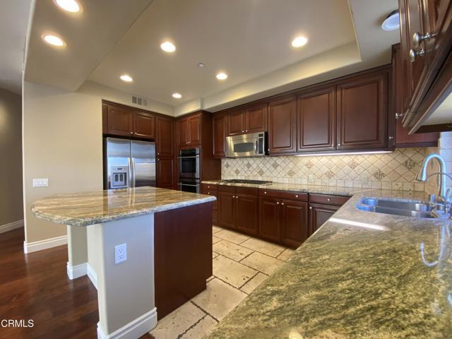 Building Photo - 6215 Turnstone St