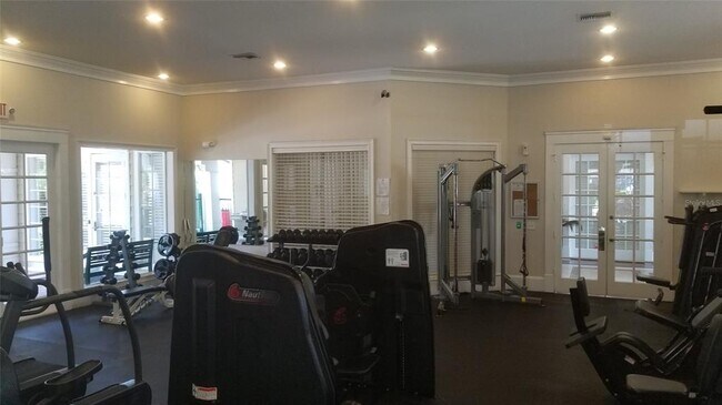 Building Photo - 13028 Plantation Park Cir