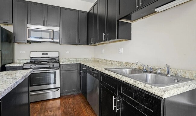 Building Photo - 4544 S Indiana Ave