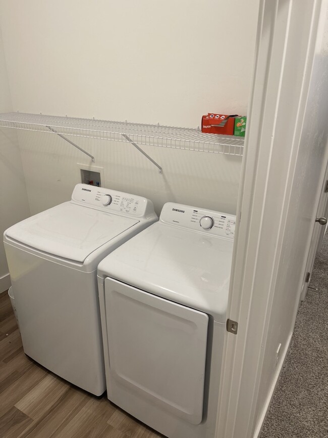 Laundry Room - 347 W 785 N