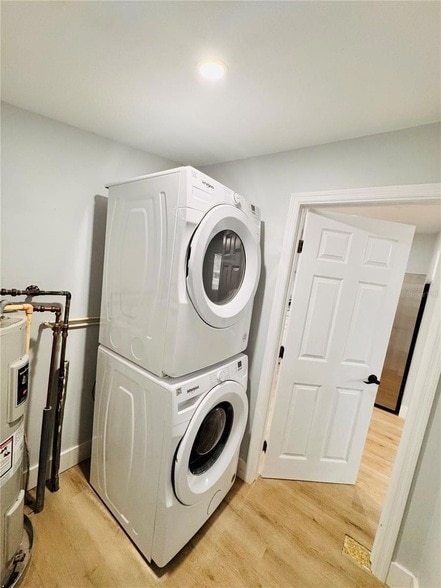 Building Photo - 2837 18th Ave N