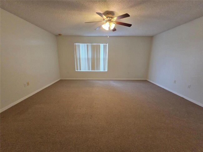 Building Photo - 330 Aldershot Ct