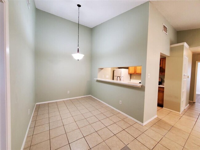 Building Photo - 505 Greenlawn Blvd