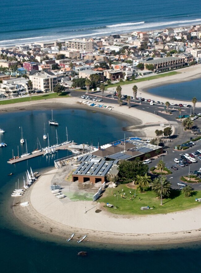 Building Photo - Charming Mission Beach Condo – Steps from the Bay & Beach